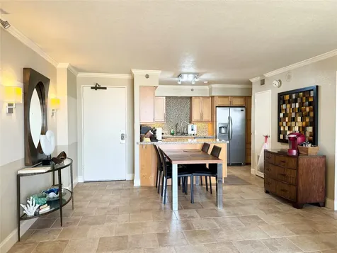 5220 Seawall Boulevard 438/439 Galveston TX 77551
