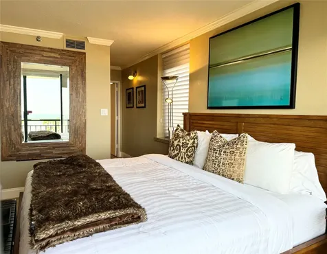 5220 Seawall Boulevard 438/439 Galveston TX 77551