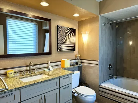 5220 Seawall Boulevard 438/439 Galveston TX 77551