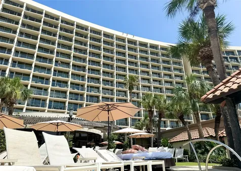 5220 Seawall Boulevard 438/439 Galveston TX 77551