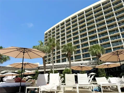 5220 Seawall Boulevard 438/439 Galveston TX 77551