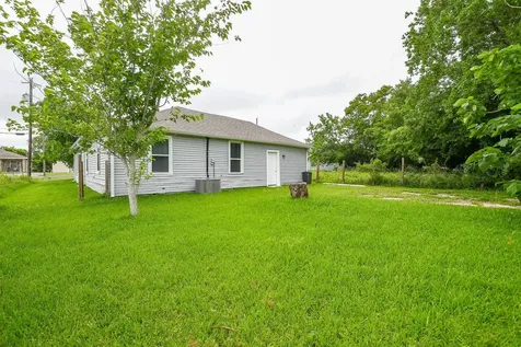 312 Hemphill Street Texas City TX 77591
