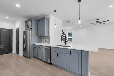 8136 Chateau Street Houston TX 77028