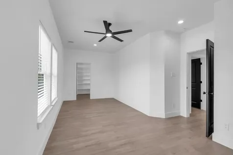 8136 Chateau Street Houston TX 77028