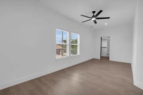 8136 Chateau Street Houston TX 77028