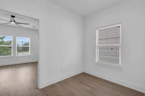 8136 Chateau Street Houston TX 77028