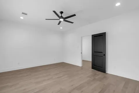 8136 Chateau Street Houston TX 77028