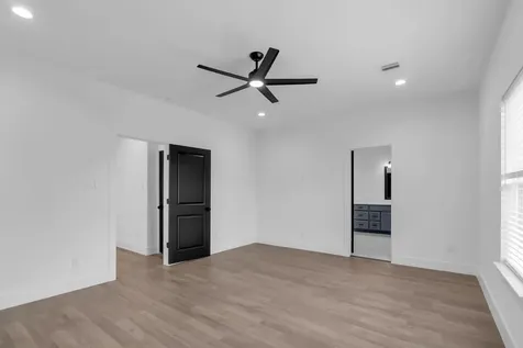 8136 Chateau Street Houston TX 77028