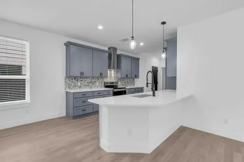 8136 Chateau Street Houston TX 77028