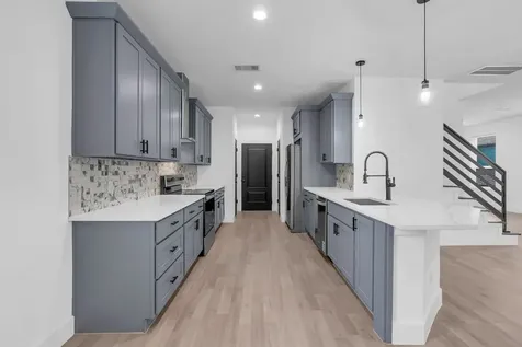 8136 Chateau Street Houston TX 77028