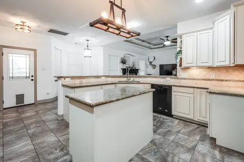 14063 Belmont Circle Mont Belvieu TX 77523