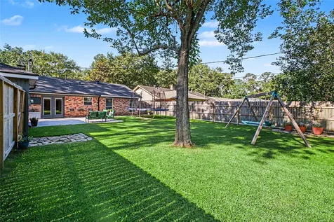 10202 Londonderry Drive Houston TX 77043