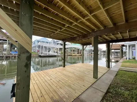 22123 Zapata Galveston TX 77554