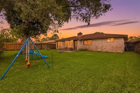 16910 David Glen Drive Friendswood TX 77546