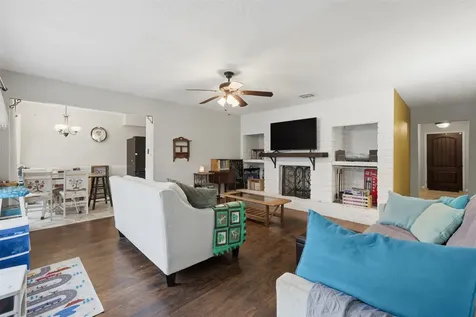 16910 David Glen Drive Friendswood TX 77546
