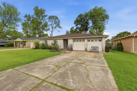 16910 David Glen Drive Friendswood TX 77546
