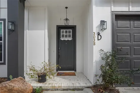 303 Blueberry Street B Houston TX 77018