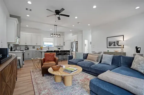 303 Blueberry Street B Houston TX 77018