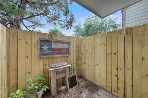 3900 Aspen Drive 108 Montgomery TX 77356