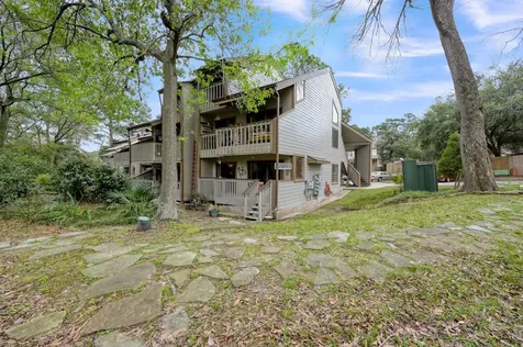 3900 Aspen Drive 108 Montgomery TX 77356