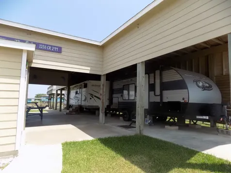 1253 County Road 299 Sargent TX 77414