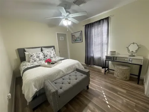 1212 55th Street Galveston TX 77551
