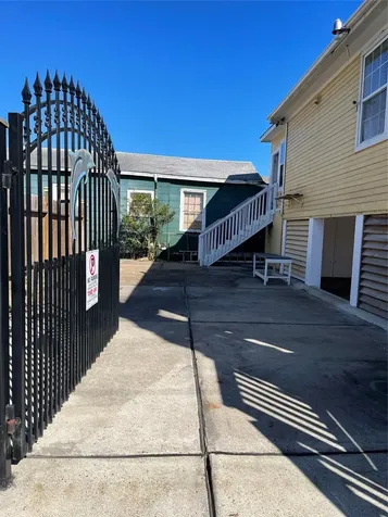 1212 55th Street Galveston TX 77551