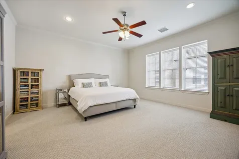 1512 W 23rd Street Houston TX 77008