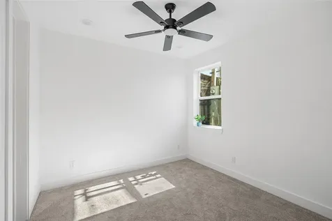 3407 Baer Street Houston TX 77020