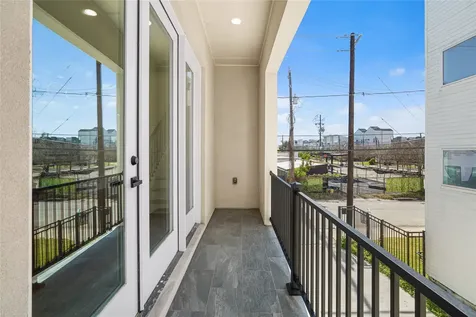 3407 Baer Street Houston TX 77020