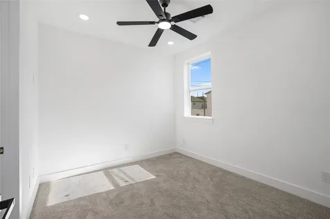 3407 Baer Street Houston TX 77020
