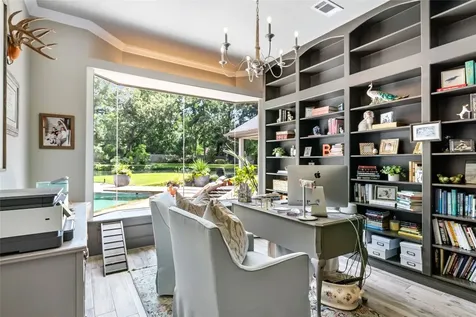 11 Turtle Cove Court Kingwood TX 77346