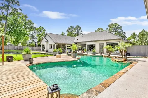 11 Turtle Cove Court Kingwood TX 77346
