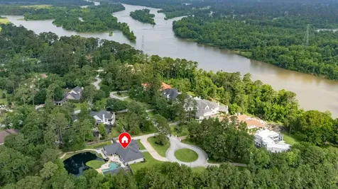 11 Turtle Cove Court Kingwood TX 77346