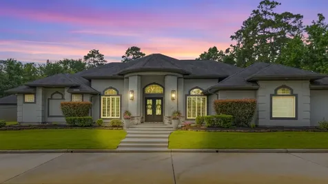 11 Turtle Cove Court Kingwood TX 77346