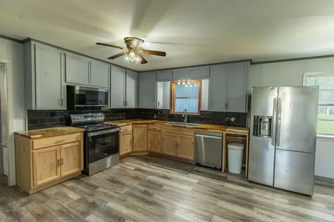 236 Old San Felipe Road Sealy TX 77474