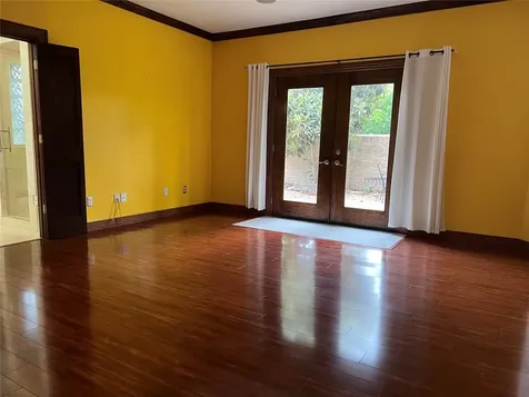 6983 Oakwood Park Houston TX 77040