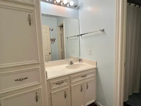 6983 Oakwood Park Houston TX 77040
