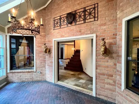 6983 Oakwood Park Houston TX 77040