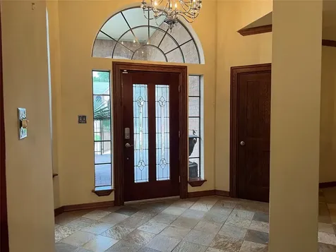 6983 Oakwood Park Houston TX 77040