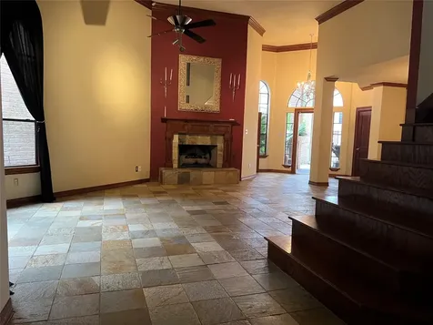 6983 Oakwood Park Houston TX 77040
