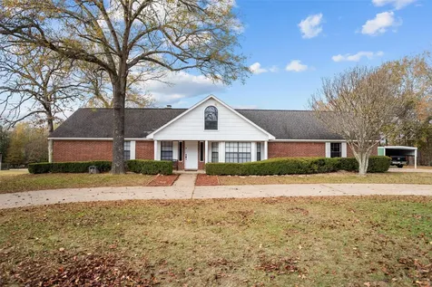 533 Creekwood Street Crockett TX 75835