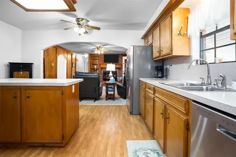 533 Creekwood Street Crockett TX 75835