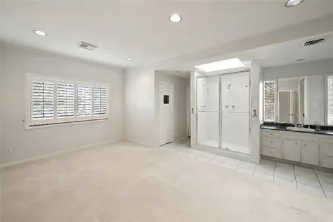 618 Shadywood Road Houston TX 77057