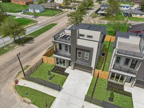4101 Kewanee Street Houston TX 77051