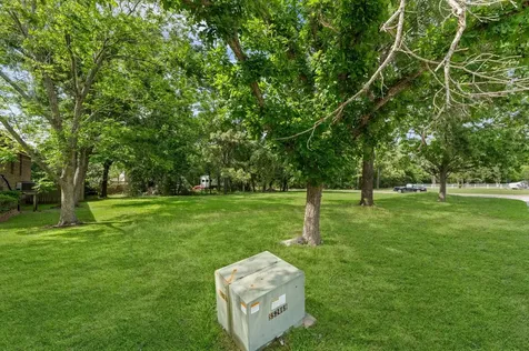 508 Independence Drive Friendswood TX 77546
