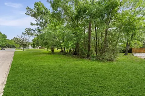 508 Independence Drive Friendswood TX 77546