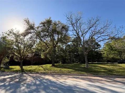 508 Independence Drive Friendswood TX 77546