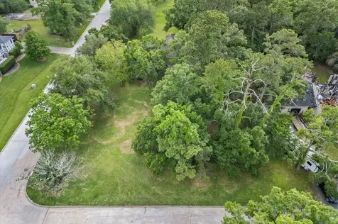 508 Independence Drive Friendswood TX 77546