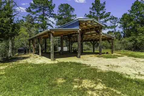 646 County Road 2100 N Crockett TX 75835